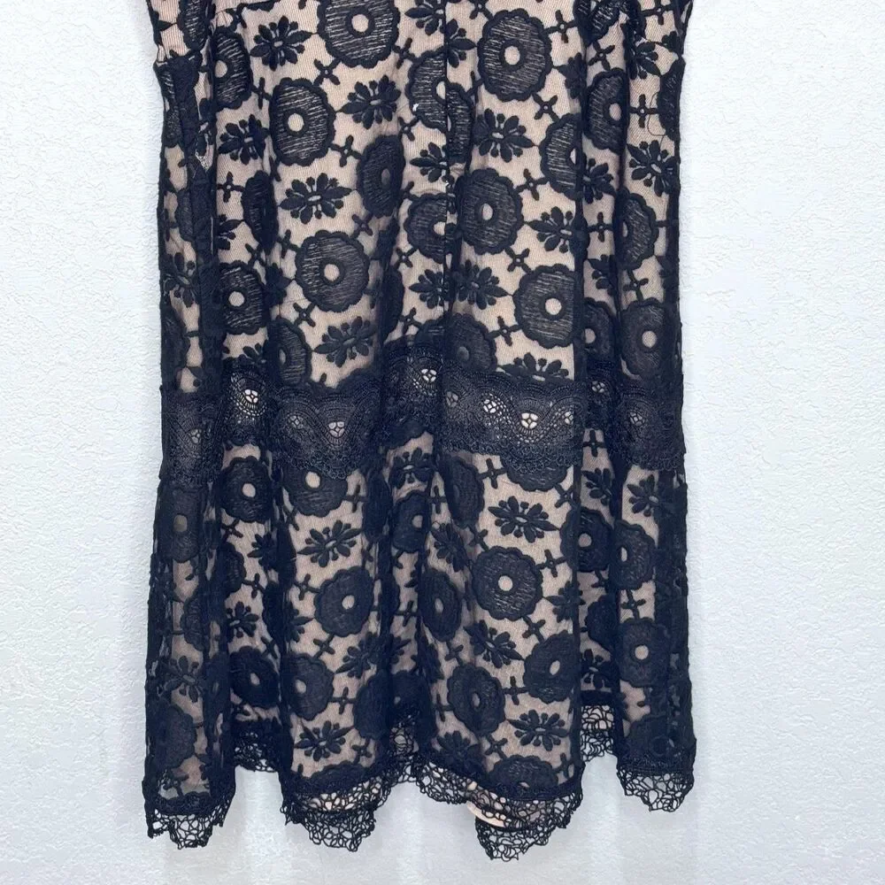 Lucy Paris Dress Womens Medium Black Lace Fit Flare V Neck Cocktail LPH603123